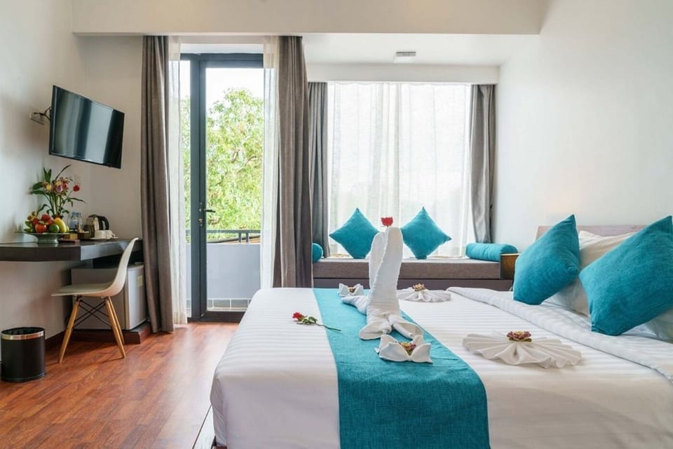 Superior Double Room | Minibar, desk, WiFi (free)