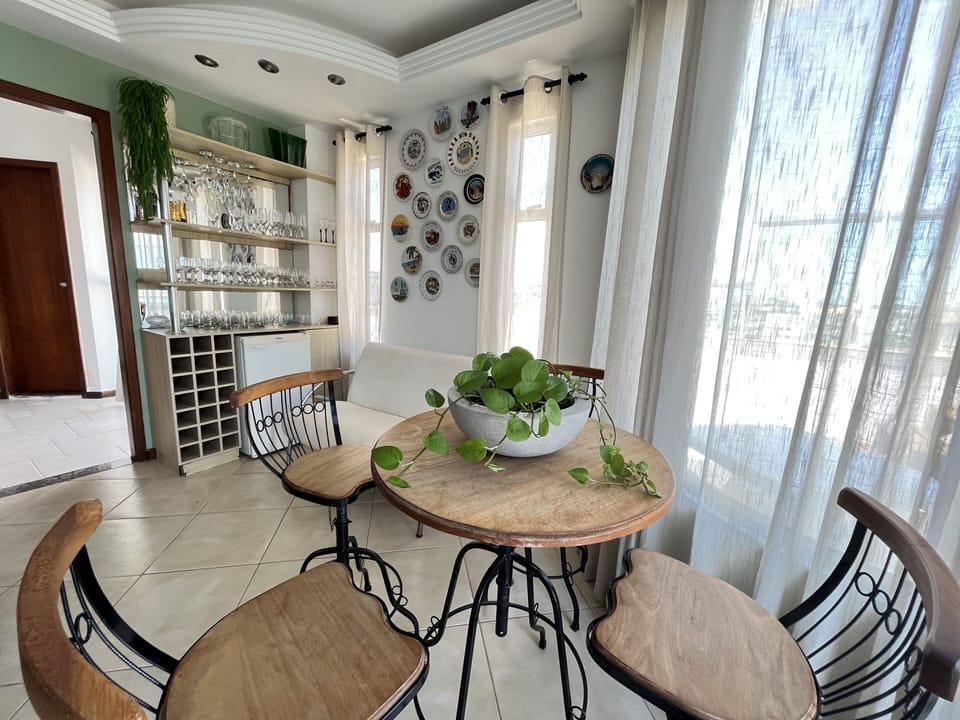 Deluxe Apartment | Living area