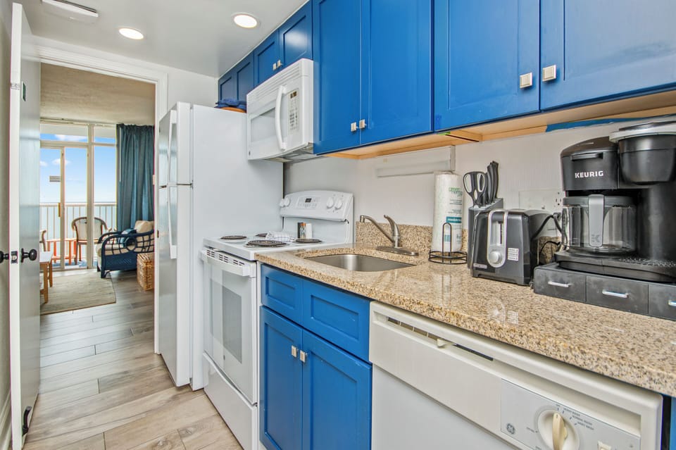 Kitchen with full size appliances