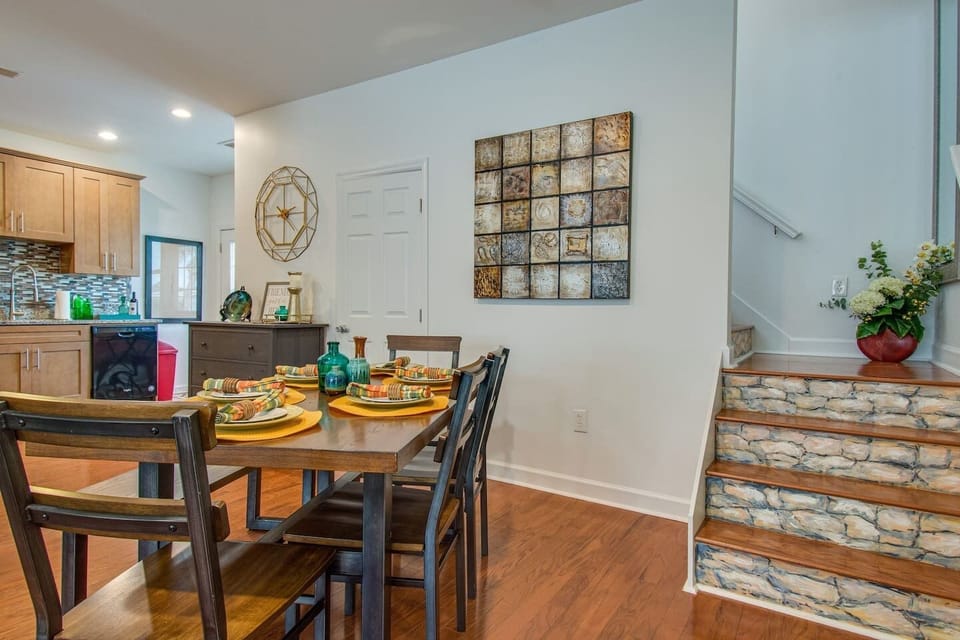 Downstairs dining area adjacent to kitchen and living room