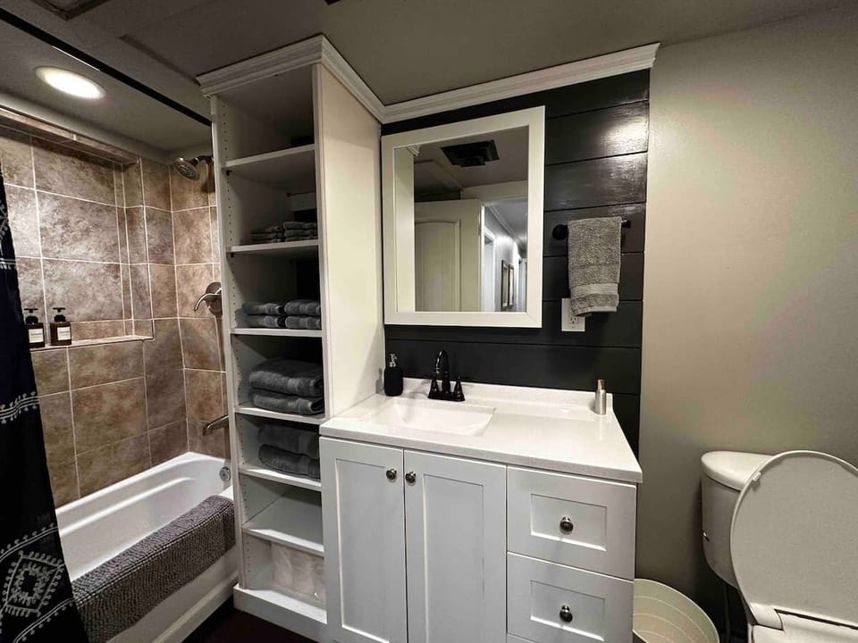 Upstairs Bathroom