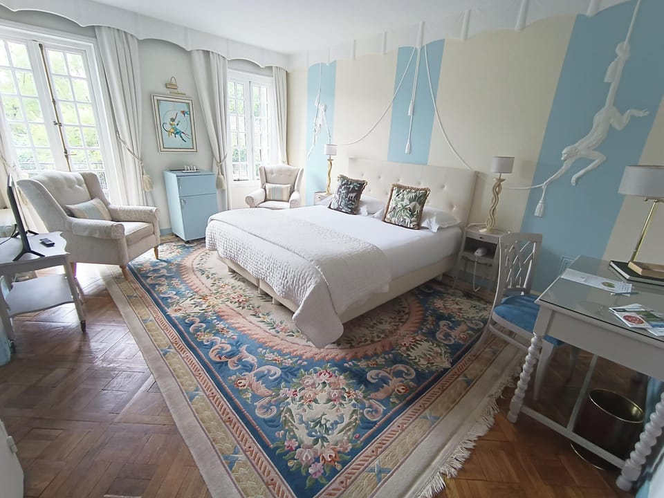 Comfort Room | Premium bedding, minibar, in-room safe, individually decorated