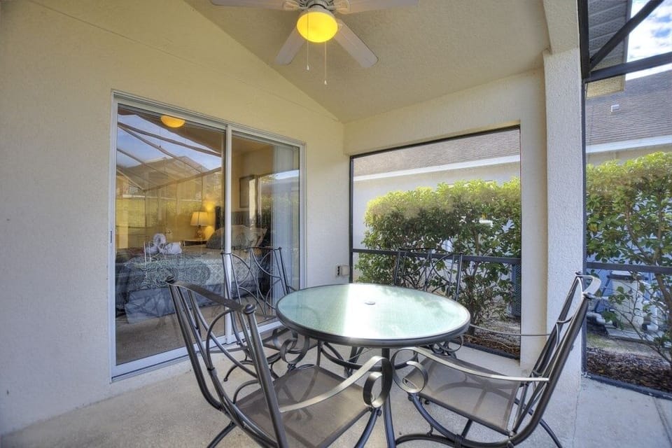 Villa, 4 Bedrooms | Outdoor dining
