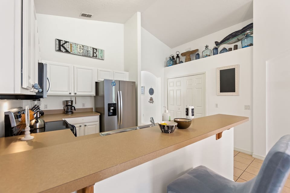 Villa, 4 Bedrooms | Private kitchen | Coffee/tea maker, fridge, oven, toaster