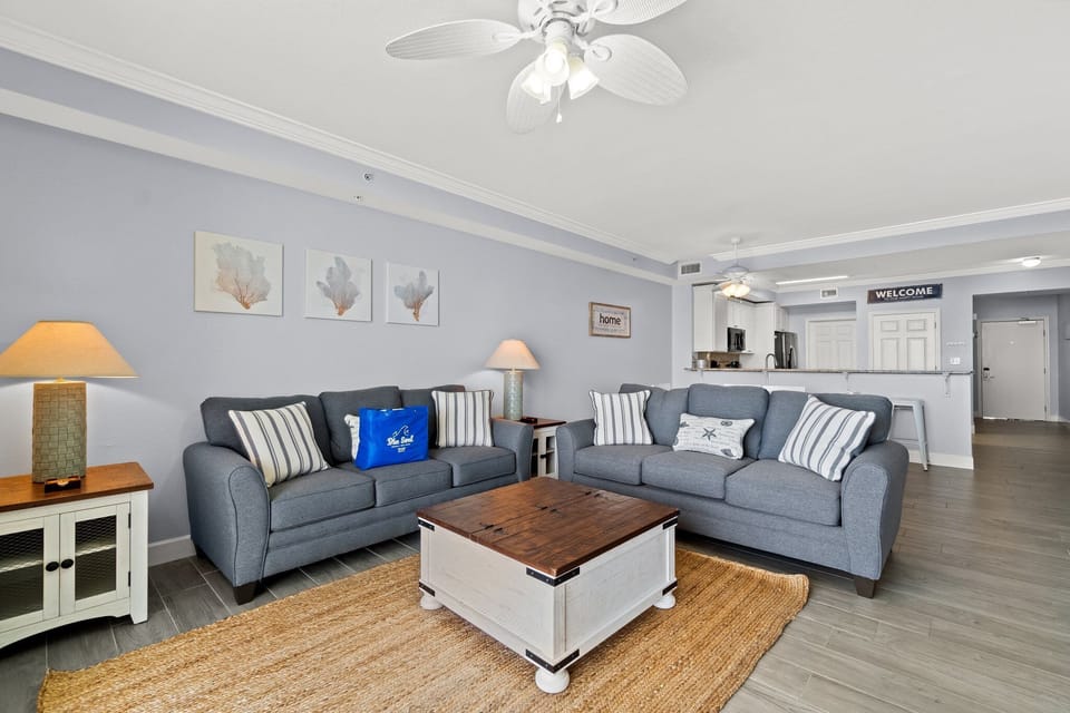 Condo, Multiple Beds, Balcony, Ocean View | Living area | 40-inch TV with cable channels