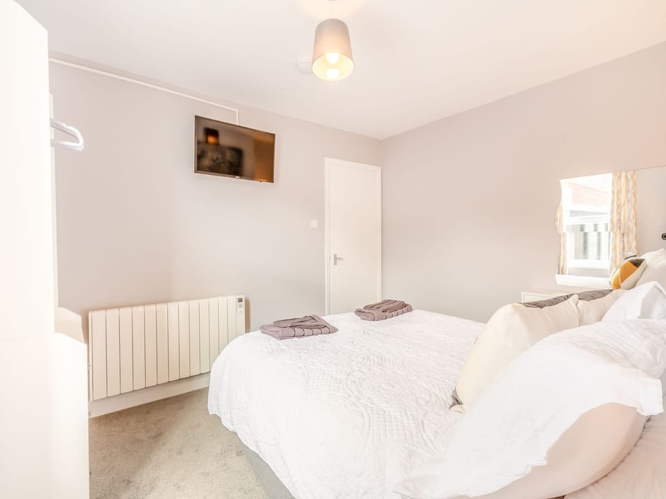 Stairs | Buttercup Apartment - Fresh as a Daisy Apartments, Bridlington