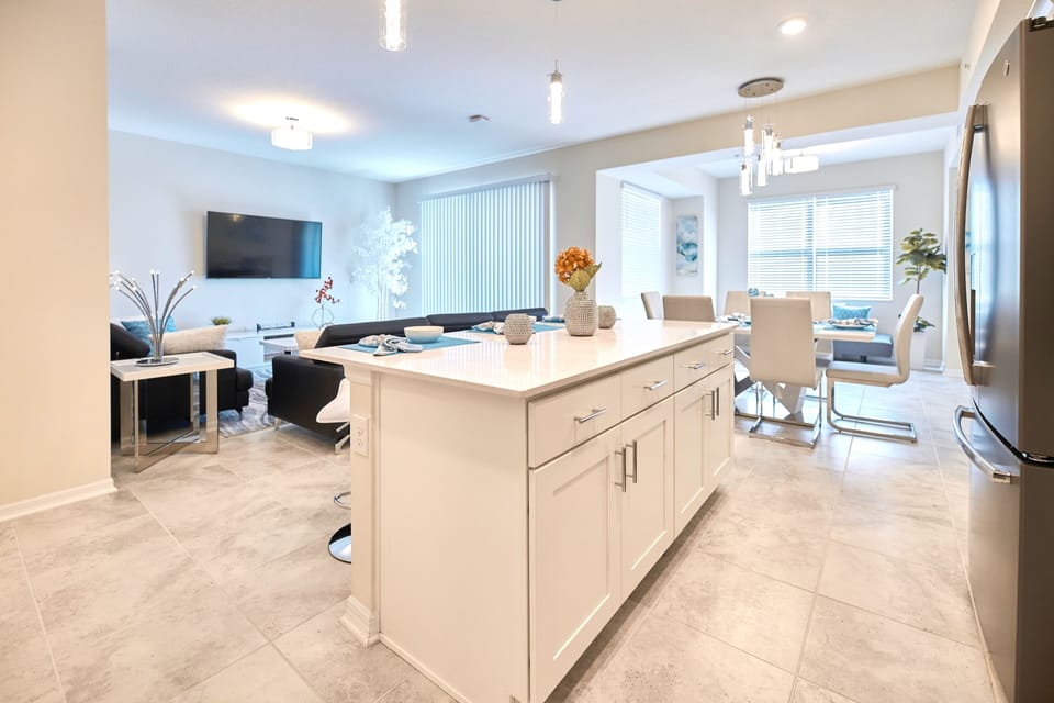 Condo, 2 Bedrooms | Interior