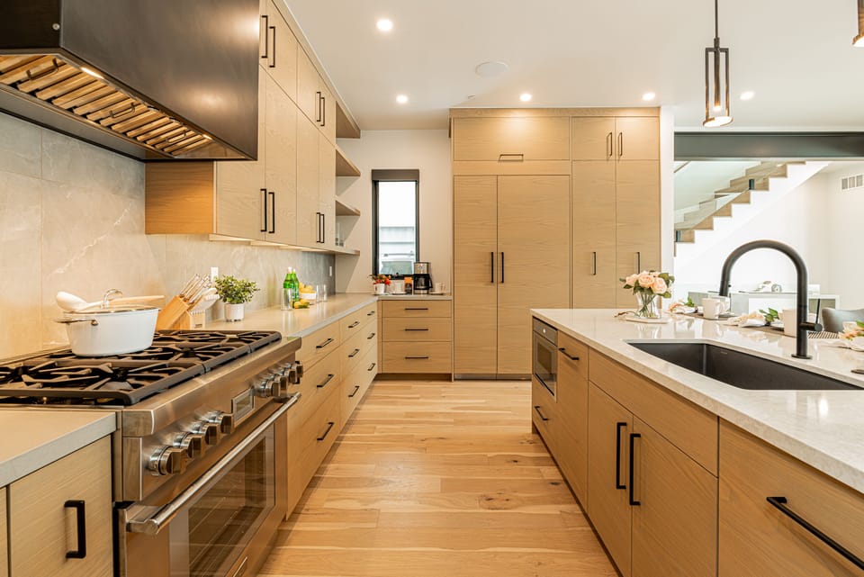 Fully Equipped Gourmet Kitchen