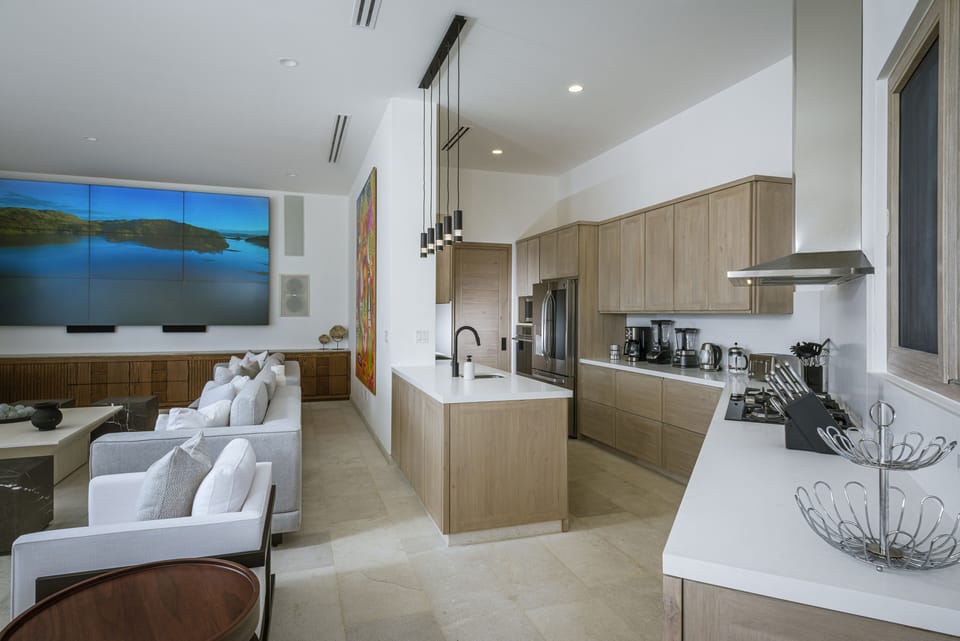 well equiped and smart kitchen