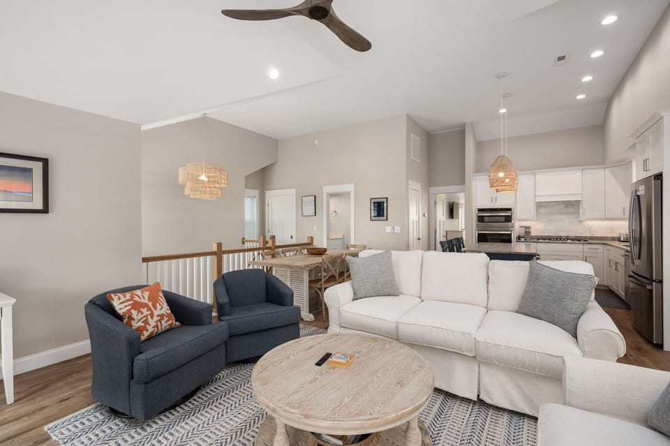 LS14: Shelly Shores | TL Living, Dining, Kitchen Area