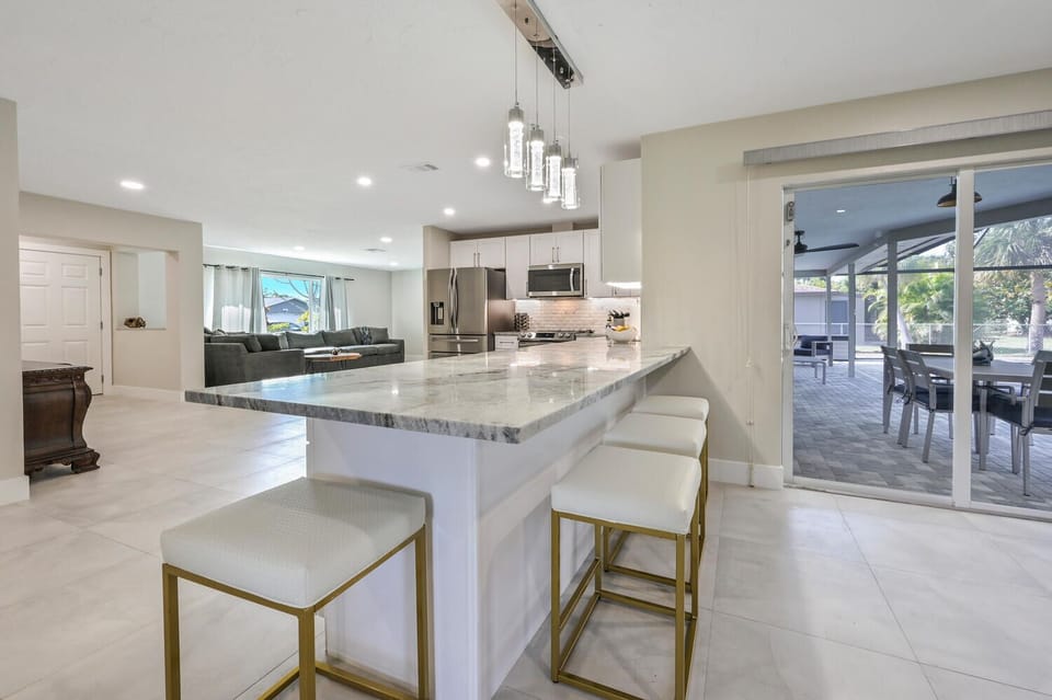 Kitchen peninsula