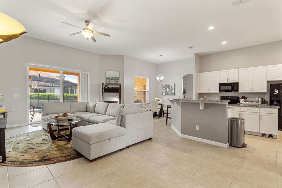Villa, 5 Bedrooms | Living area | Smart TV