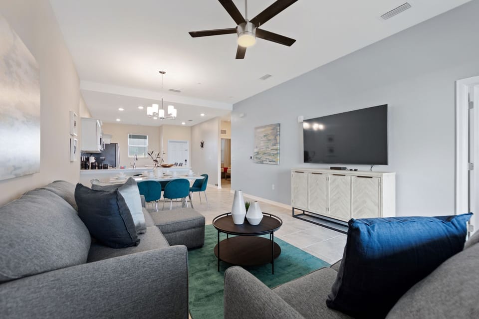 Condo, 2 Bedrooms | Living area | Smart TV