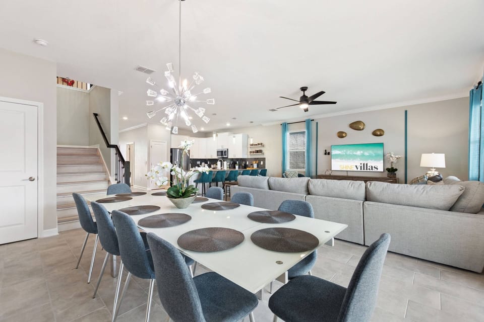 Villa, Multiple Bedrooms | Dining