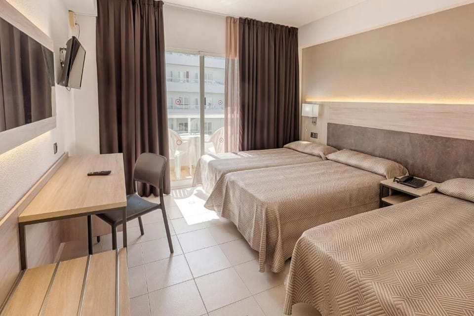 Minibar, in-room safe, desk, blackout drapes