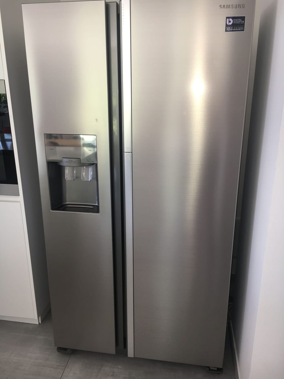 Filtered drinking water and ice machine