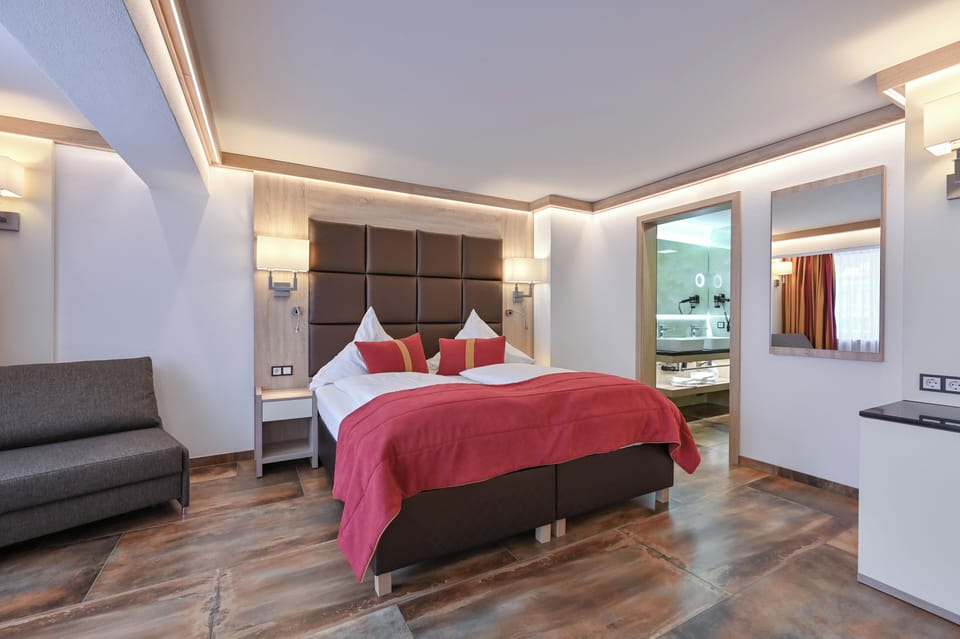 Premium Room | In-room safe, free WiFi, bed sheets