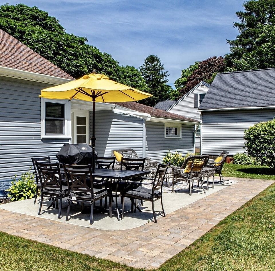 Another angle of backyard and pavers.  Top quality wherever you look.