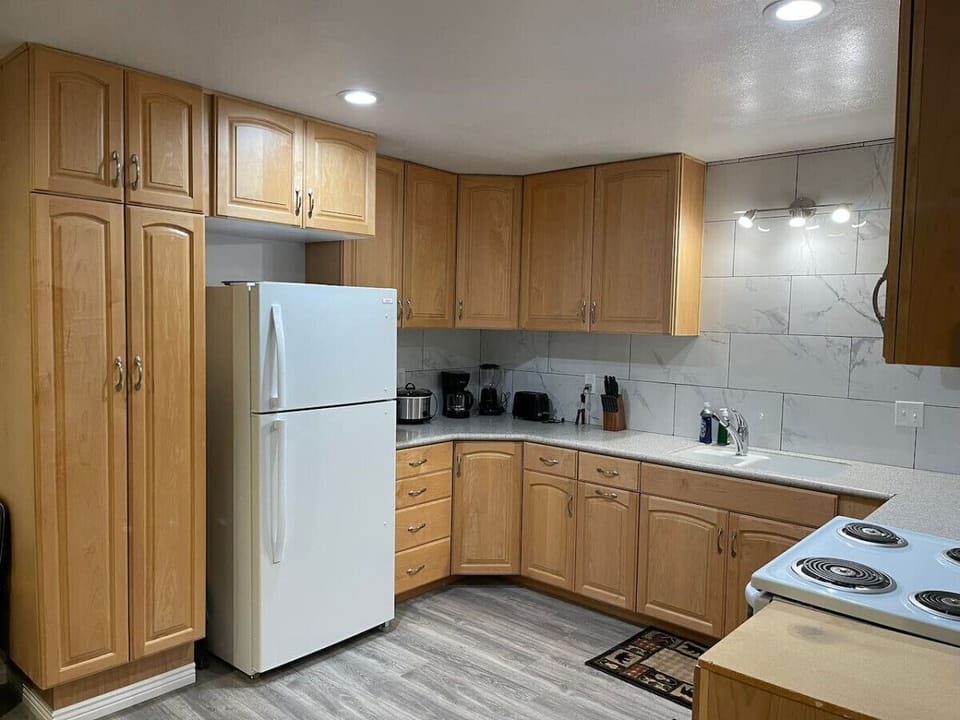 Apt 2 Kitchen
