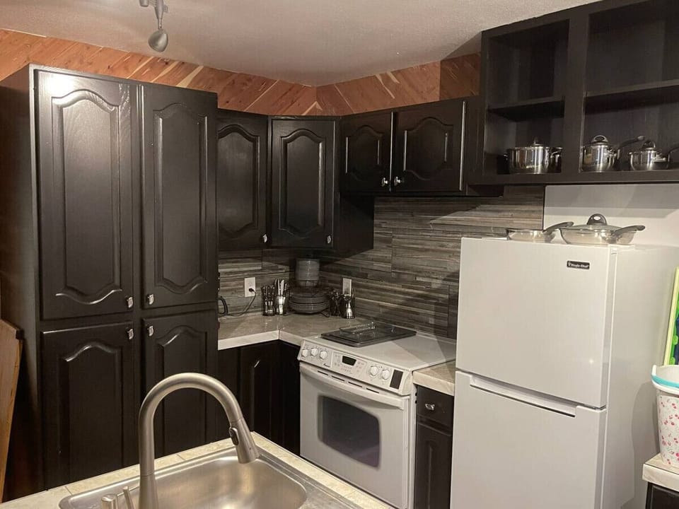 Apt 2 Kitchen