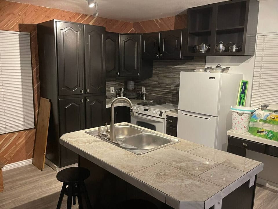 Apt 1 Kitchen