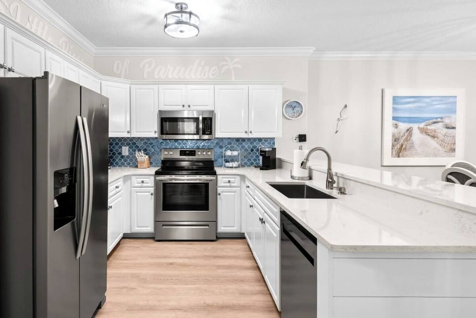 Fully equipped kitchen ideal for families and longer stays