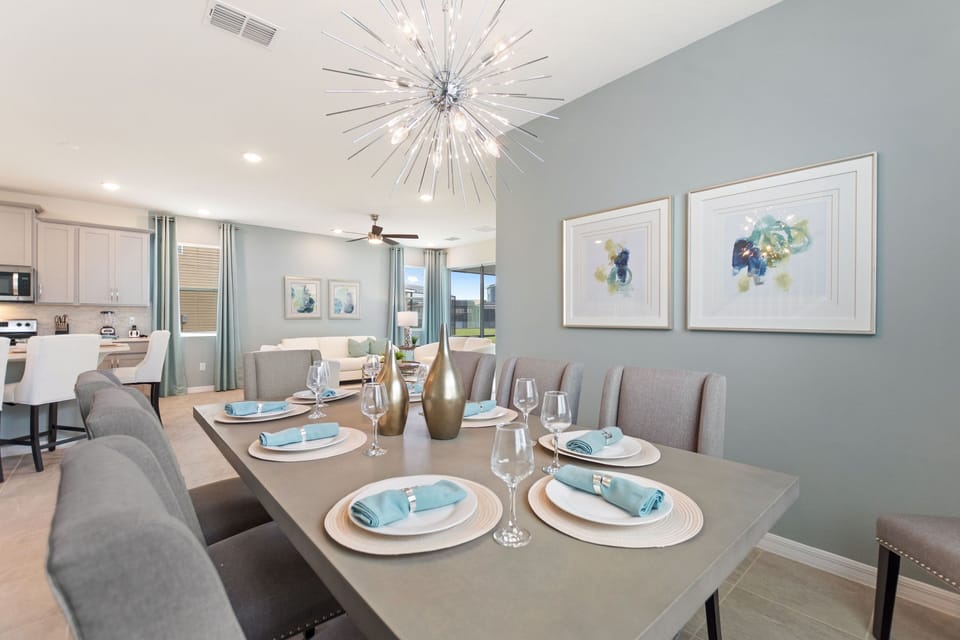 Villa, Multiple Bedrooms | Dining