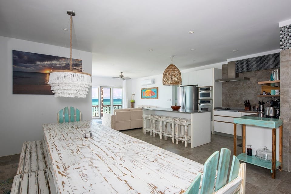 House, 4 Bedrooms | Private kitchen | Coffee/tea maker, fridge, oven, toaster