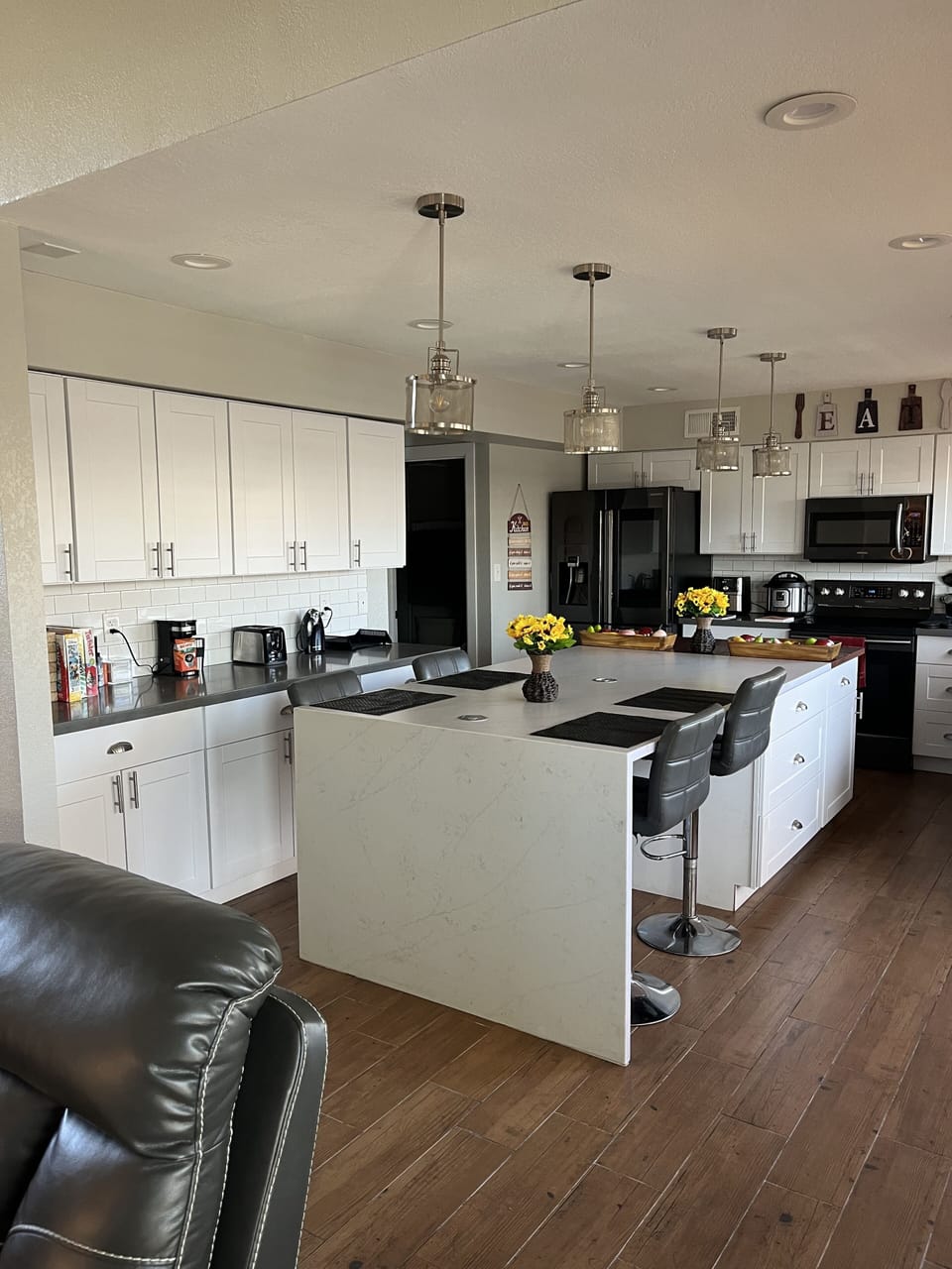 Large kitchen with all the appliances you'll need to cook a great meal!