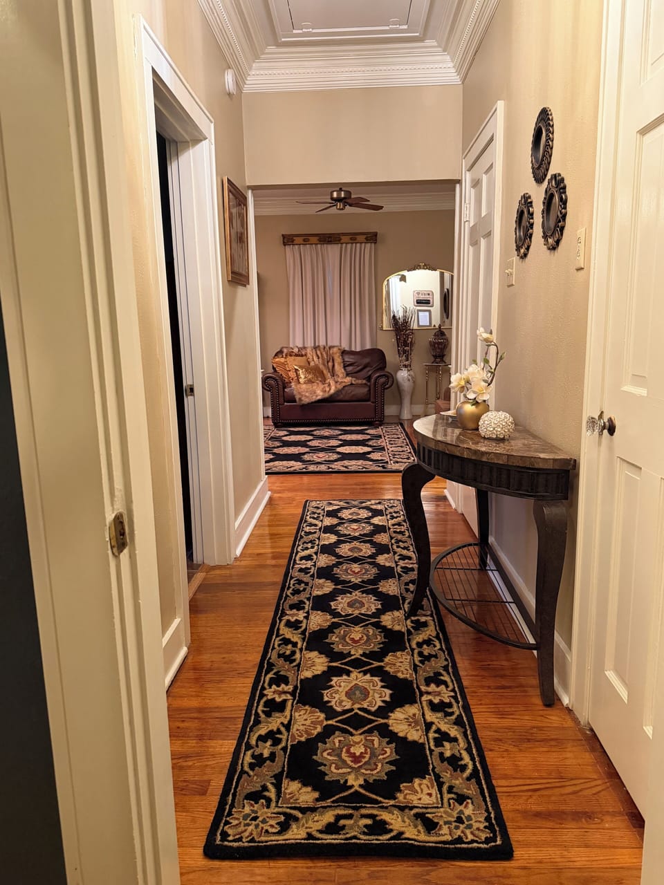 Executive Suite | Egyptian cotton sheets, premium bedding, down comforters, pillowtop beds