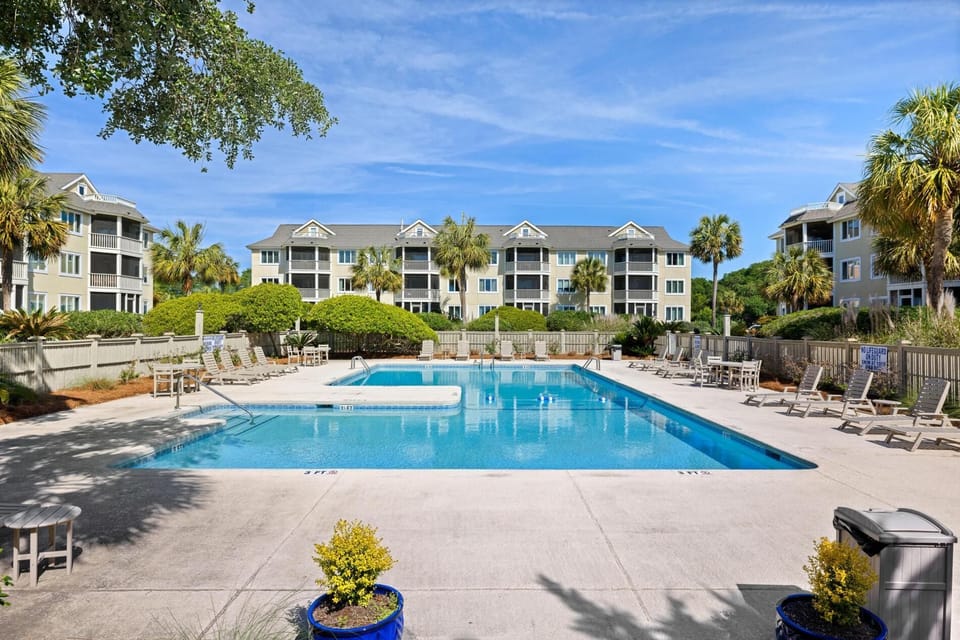 Port O'Call F 303 - Ocean Front with Roof Deck (2453)