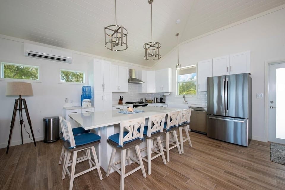 House, 2 Bedrooms | Private kitchen | Coffee/tea maker, fridge, oven, toaster