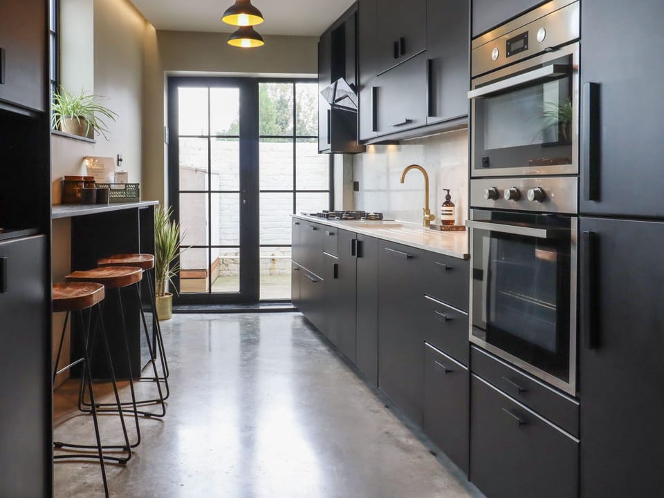 Cottage | Interior
