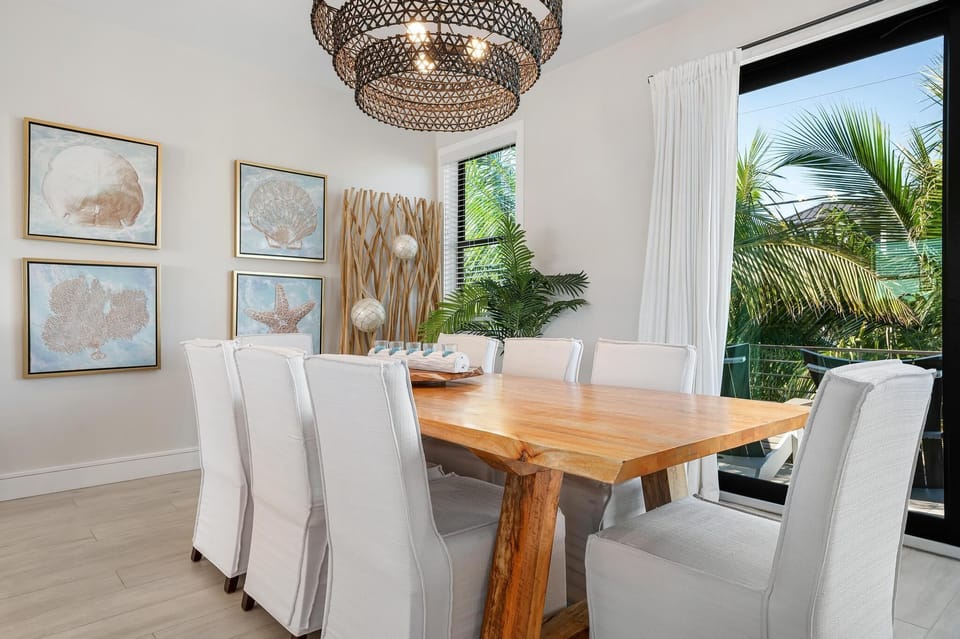 Dining room table for up to 8