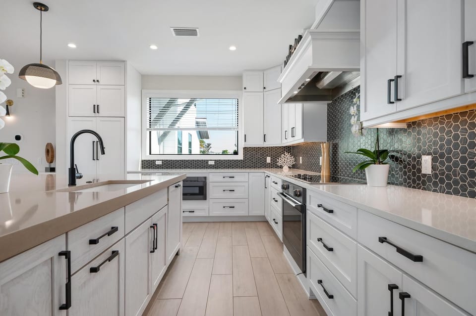 Fully equipped kitchen