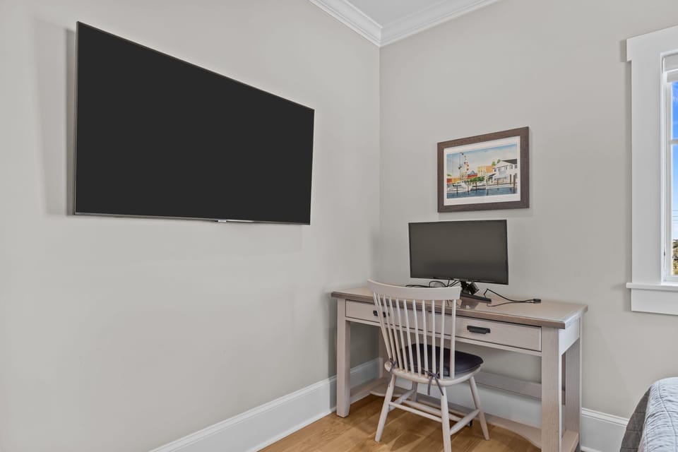Bedroom 3- King