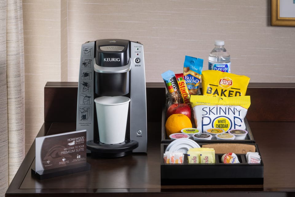 In-room safe, desk, iron/ironing board, cribs/infant beds