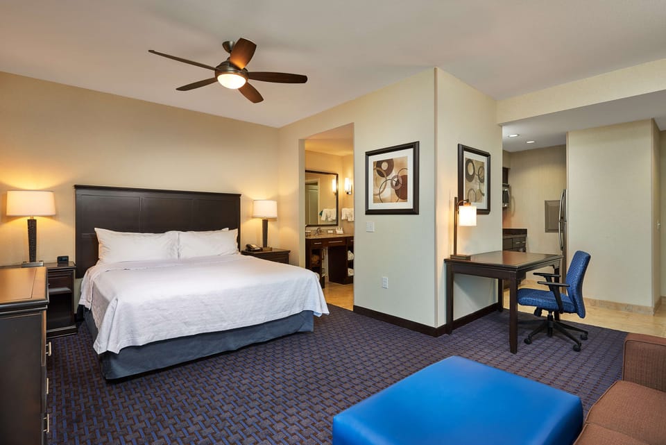 In-room safe, desk, iron/ironing board, cribs/infant beds