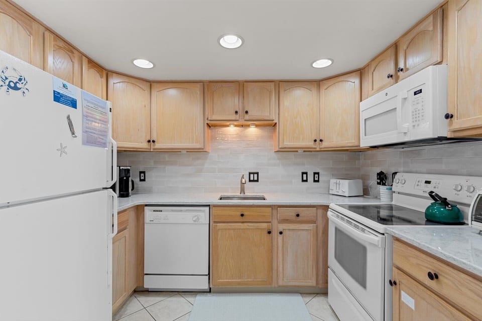 The Chef in your family will fall in love with this spacious Kitchen!