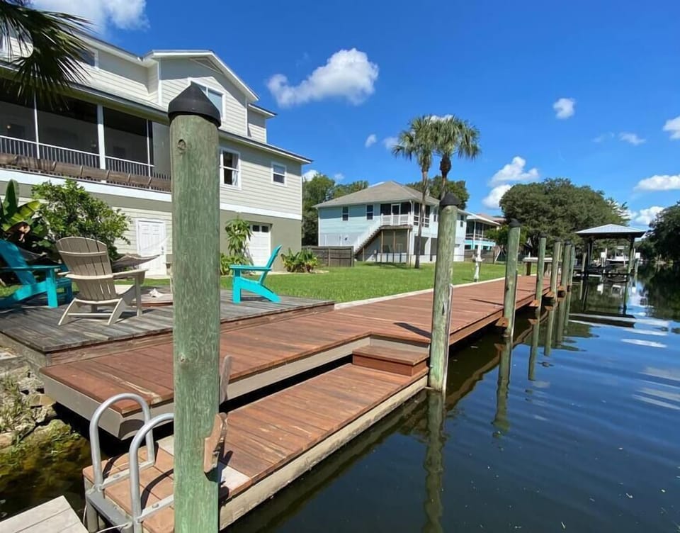 Gulf access with a 73ft dock.
