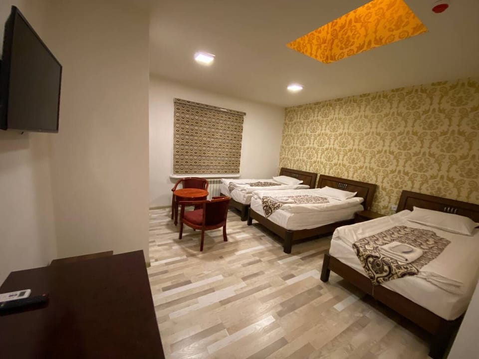Business Triple Room | Desk, laptop workspace, WiFi (free), individually furnished