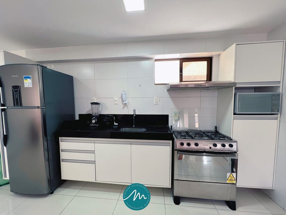 Comfort Apartment | Private kitchen | Fridge, microwave, toaster, blender