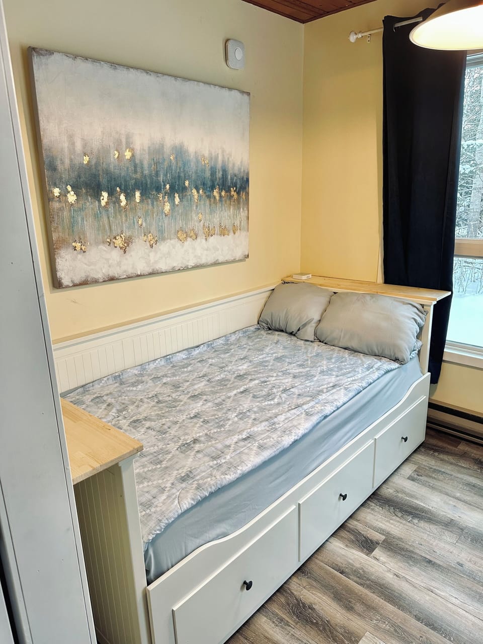 Bedroom 1 - den bedside dining room - single bed converts to a king size