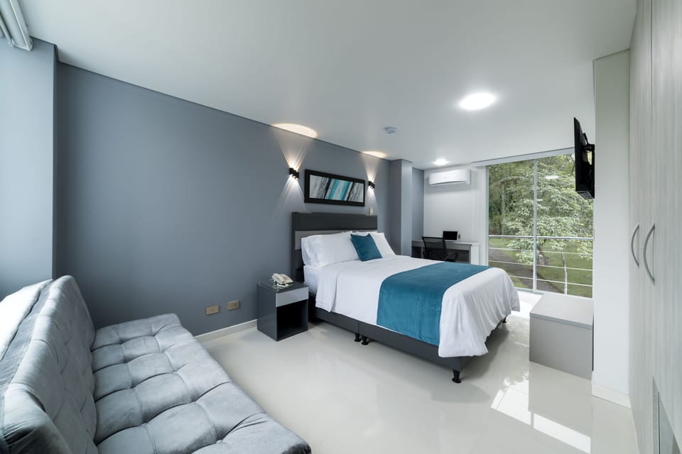 Frette Italian sheets, premium bedding, down comforters, pillowtop beds