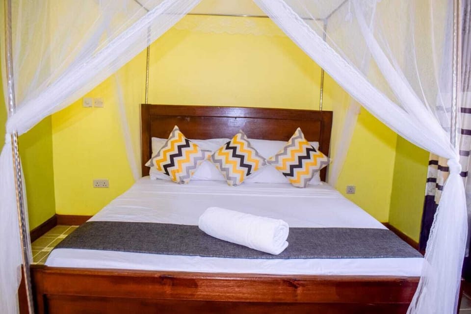 Basic Single Room | Free WiFi