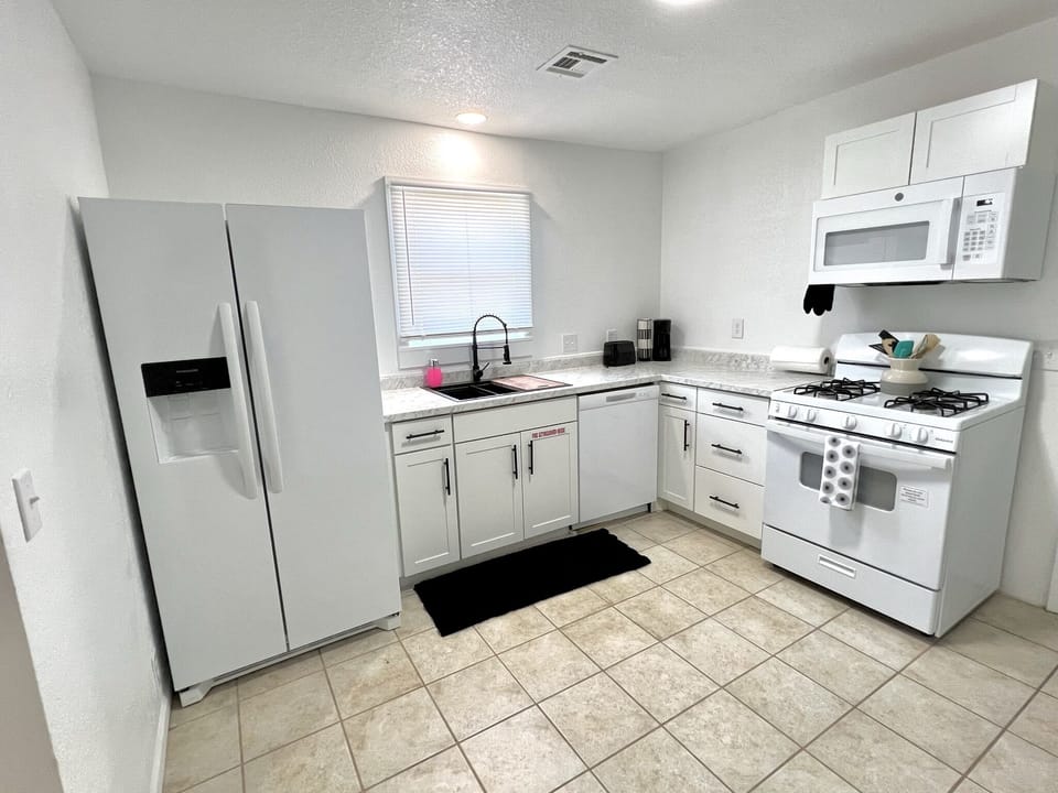 Come cook in here!
