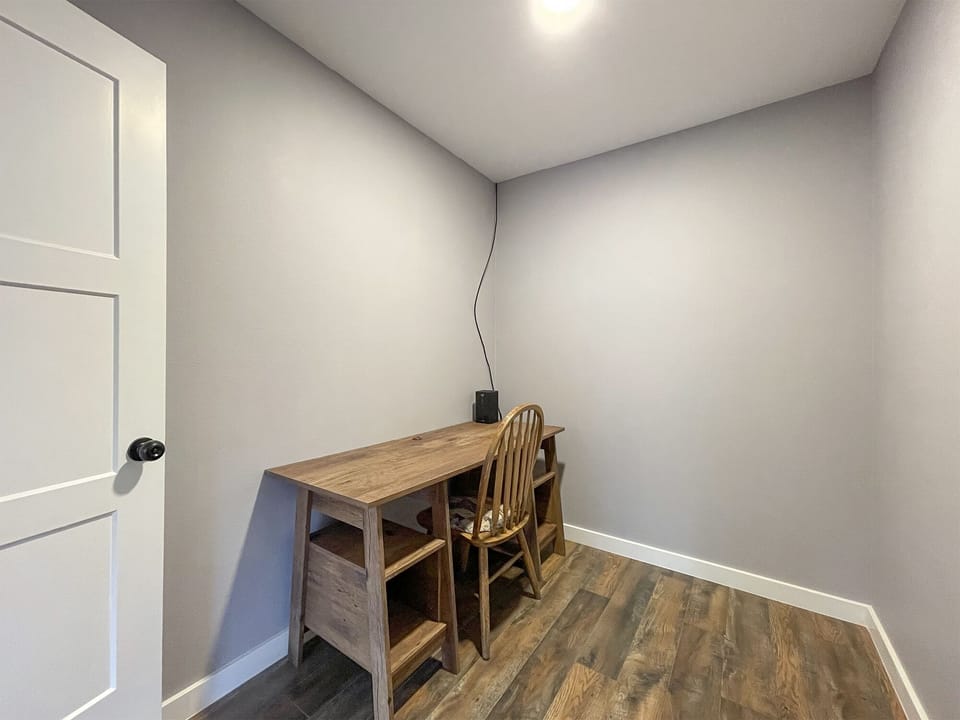 Office in Master Bedroom 1