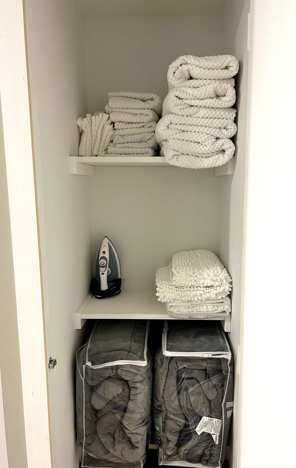10 Sets of Towels