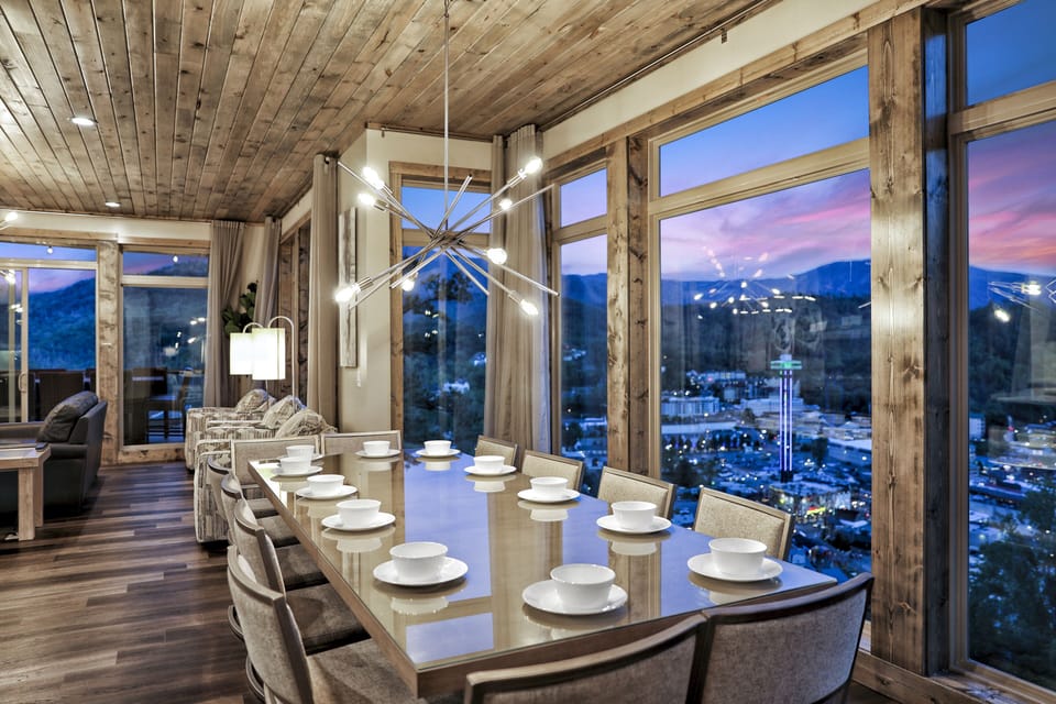 Enjoy the spectacular views of Downtown while you enjoy a delicious meal