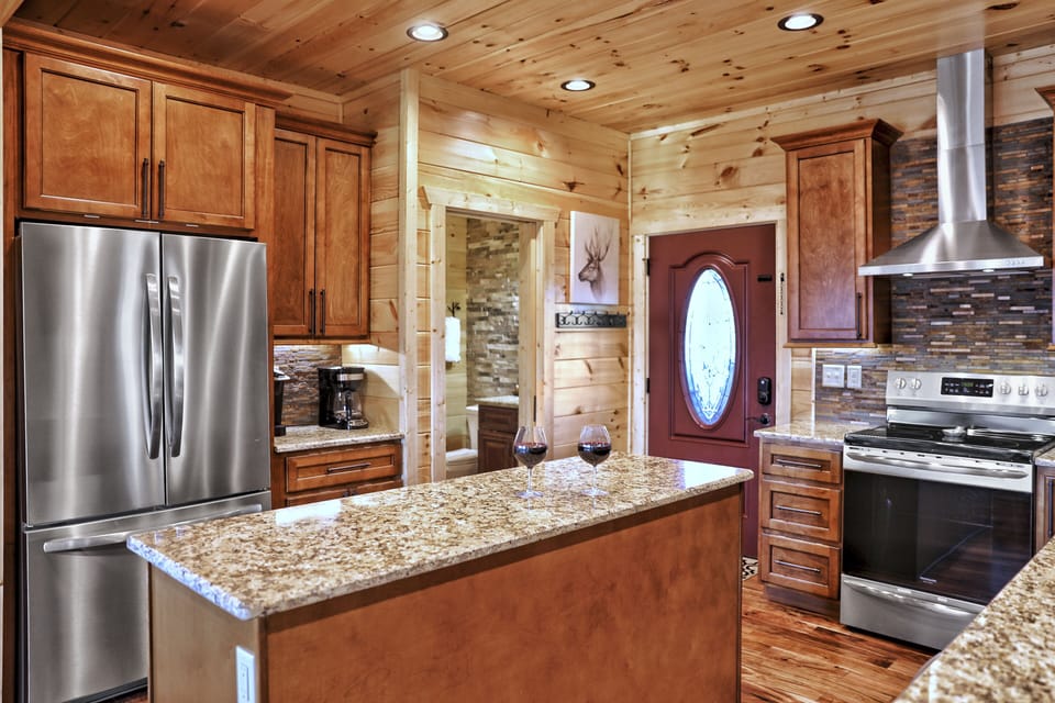 Gourmet kitchen!
